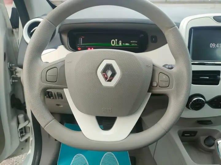 Renault ZOE Life solo da Qualitycars Pescara