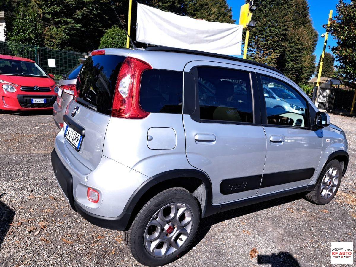 FIAT - Panda 0.9 t.air turbo 4x4 85cv E6