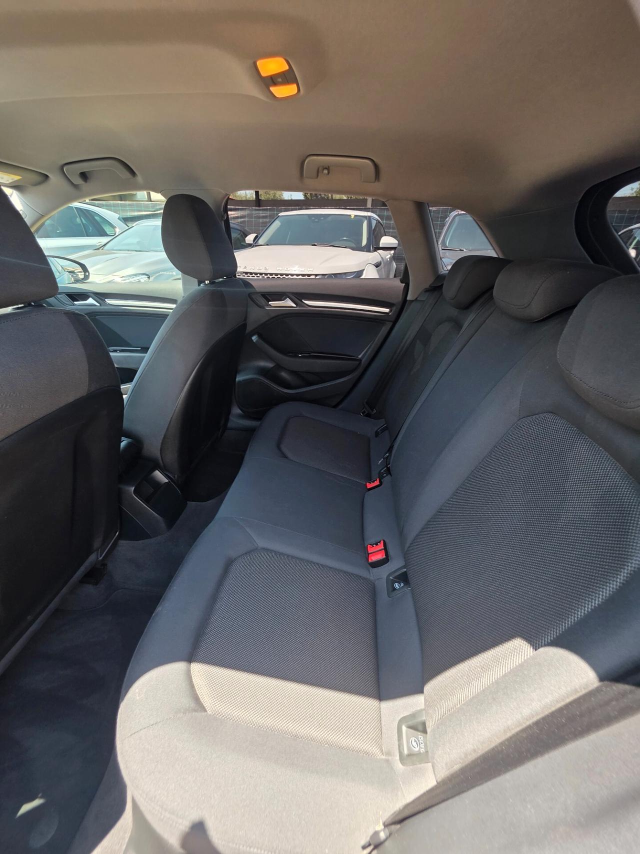 Audi A3 SPB 30 TDI S tronic Business