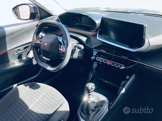 Peugeot 2008 1.2 100 cv S&S 33MILA KM