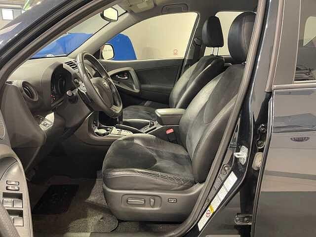 Toyota RAV4 2.2 D-CAT A/T 4WD Style