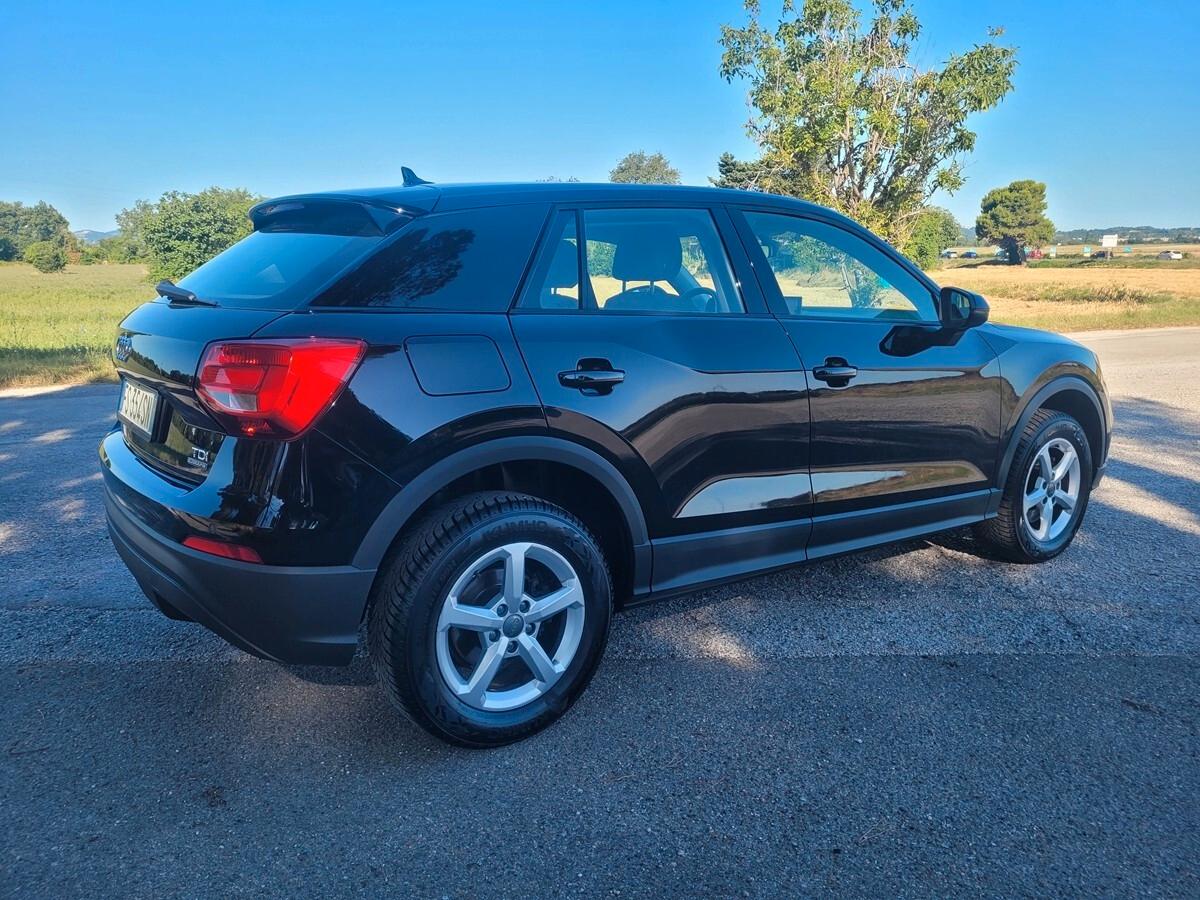 Audi Q2 2.0 TDI quattro S tronic Business