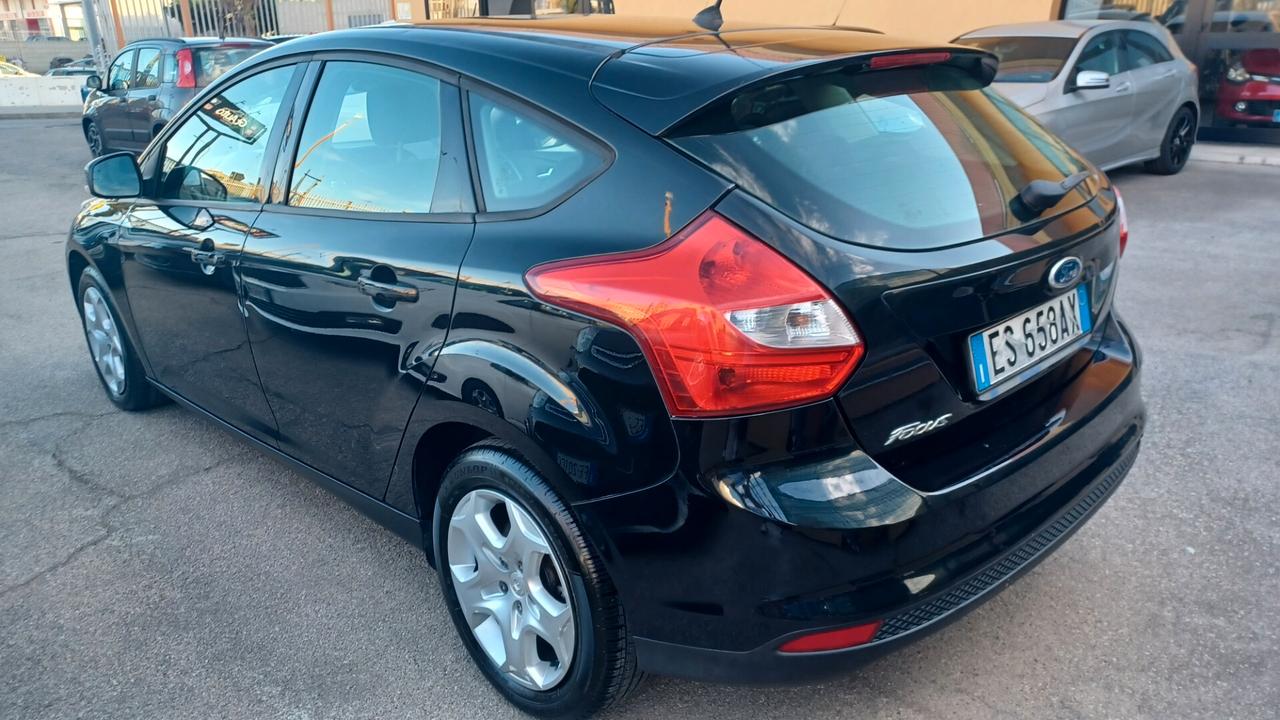 Ford Focus 1.6 120 CV GPL