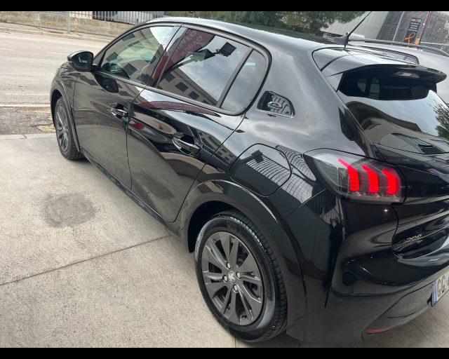 PEUGEOT 208 motore elettrico 136 CV 5 porte Allure Pack