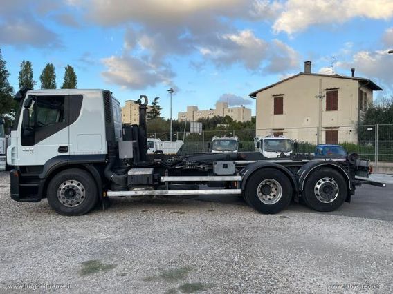 IVECO 260S42