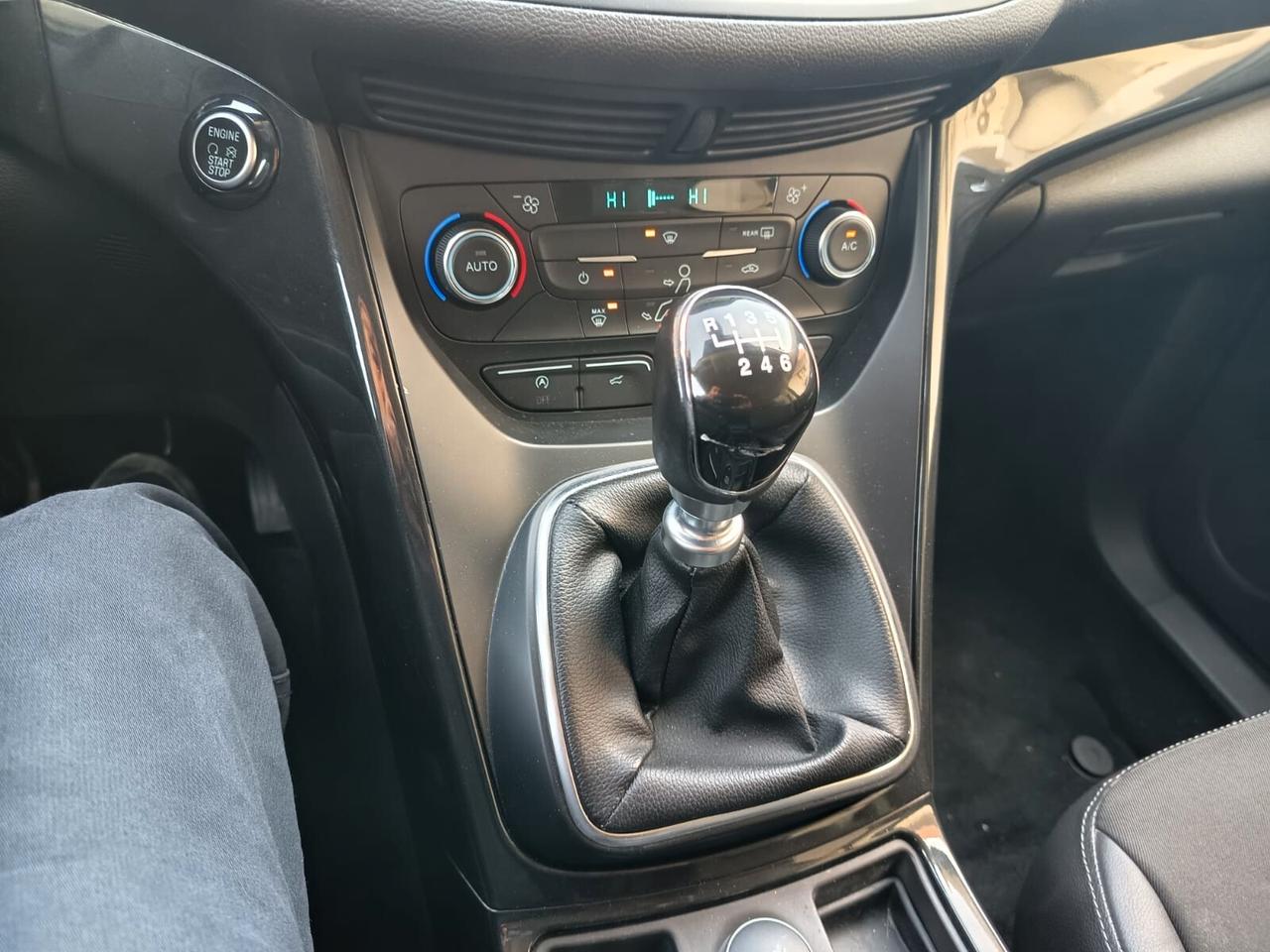 Ford Kuga 1.5 TDCI 120 CV S&S 2WD Titanium