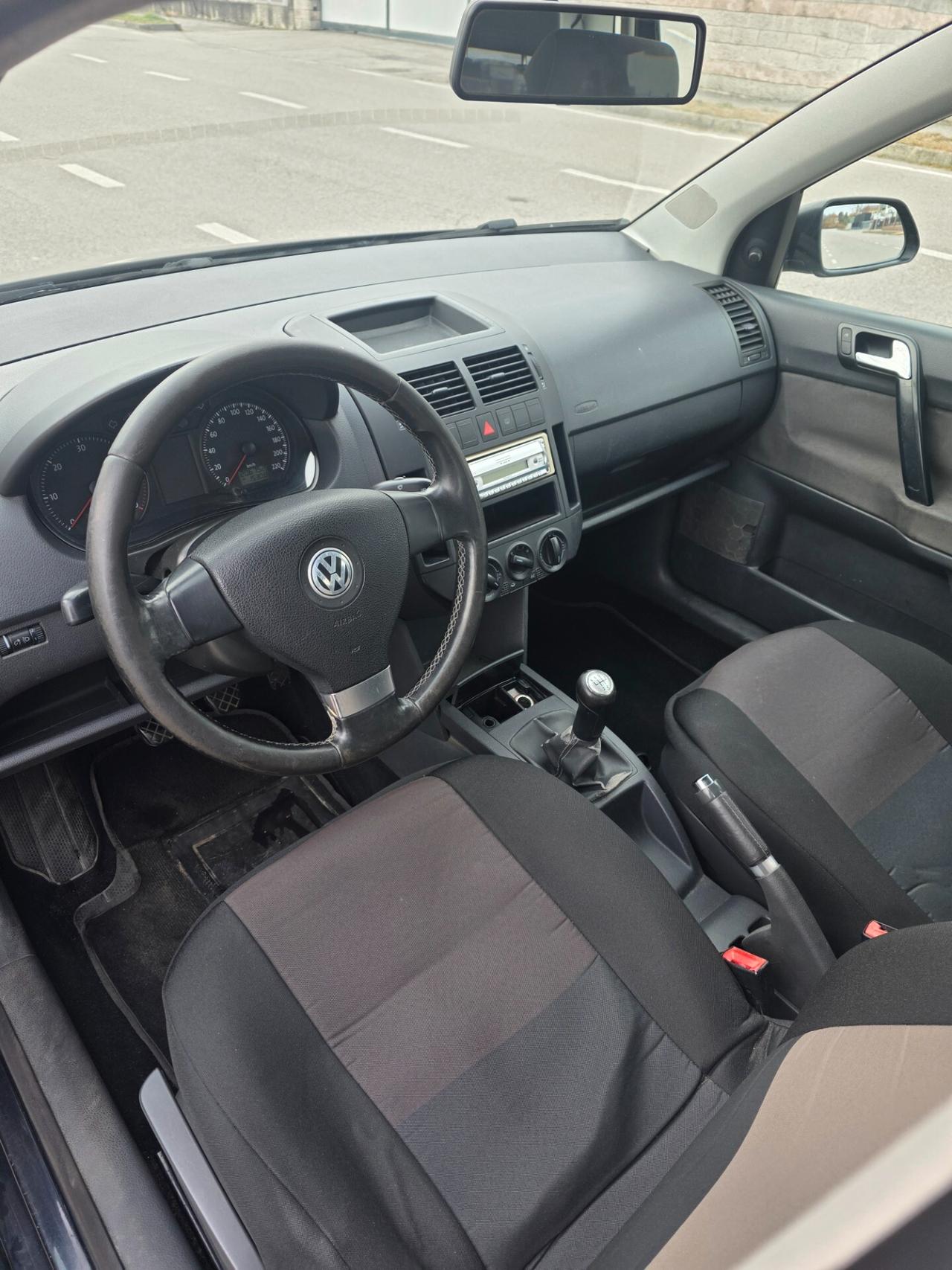 Volkswagen Polo 1.4/69CV confortline