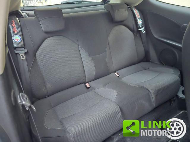 ALFA ROMEO MiTo 1.6 JTDm-2 S&S Distinctive Sport Pack