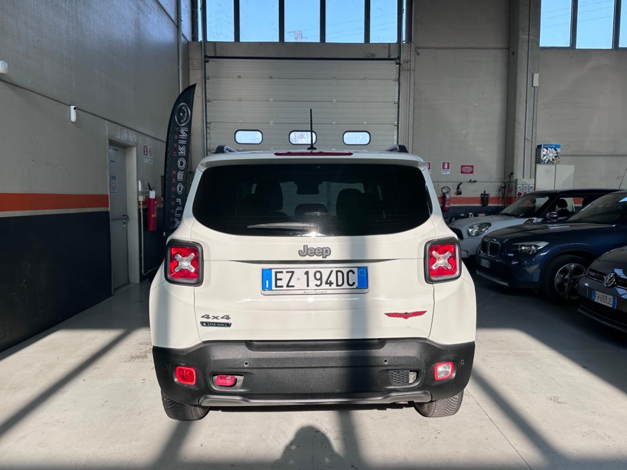 Jeep Renegade 2.0 Mjt 170CV 4WD Active Drive Low Trailhawk