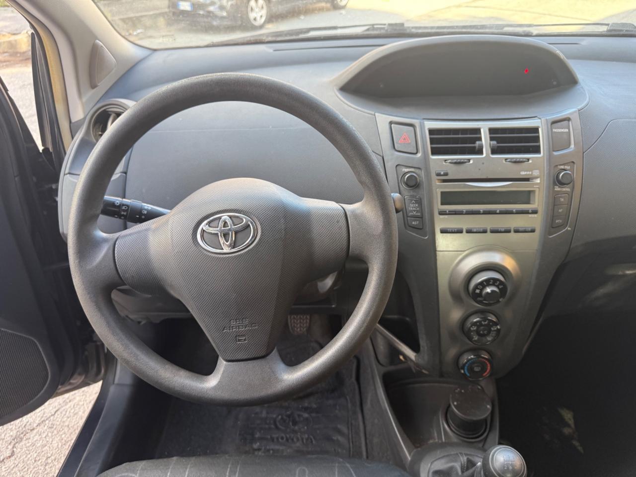 Toyota Yaris 1.0 5 porte Now GPL