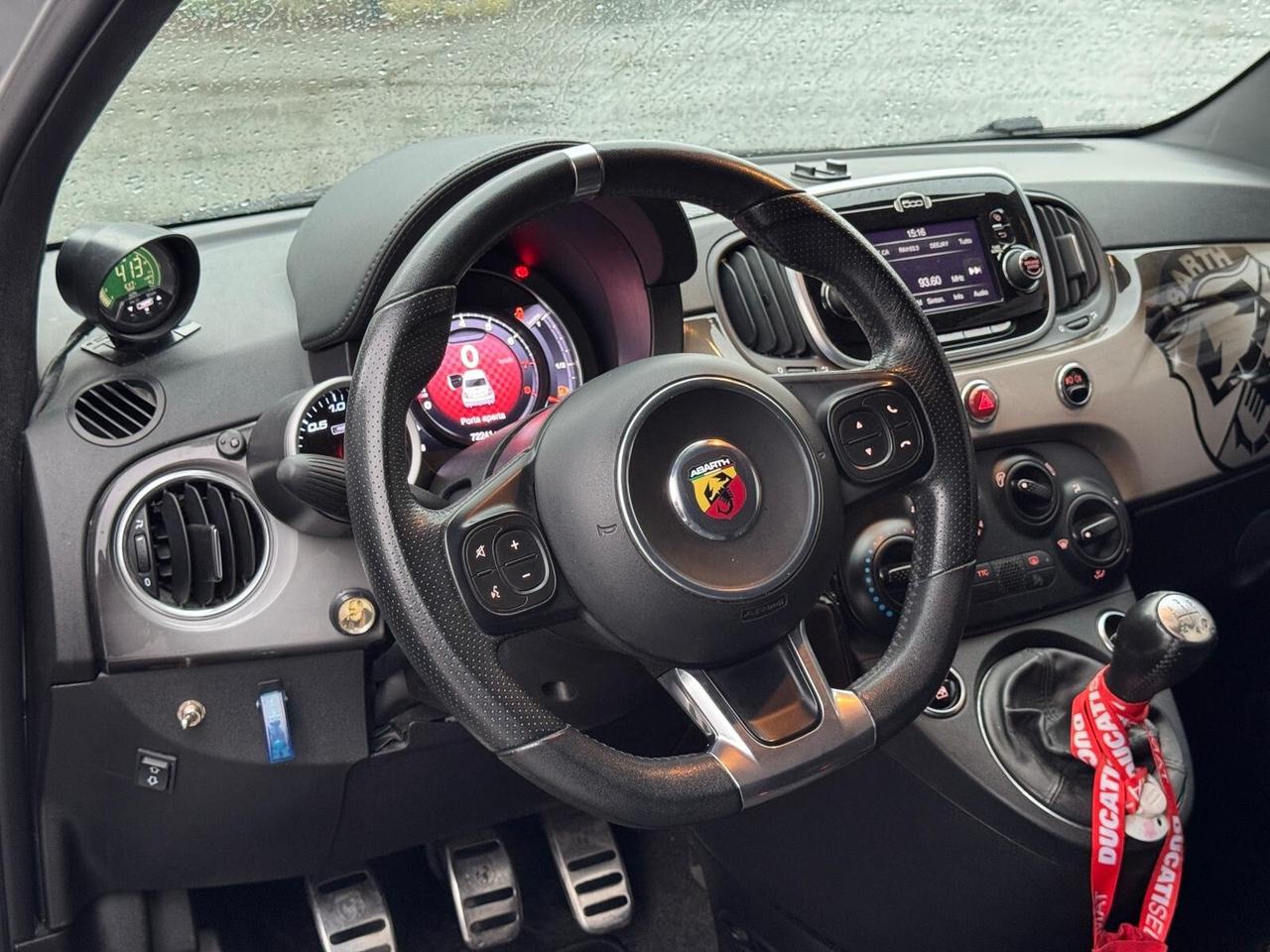 Abarth 595 1.4 Turbo T-Jet 280CV