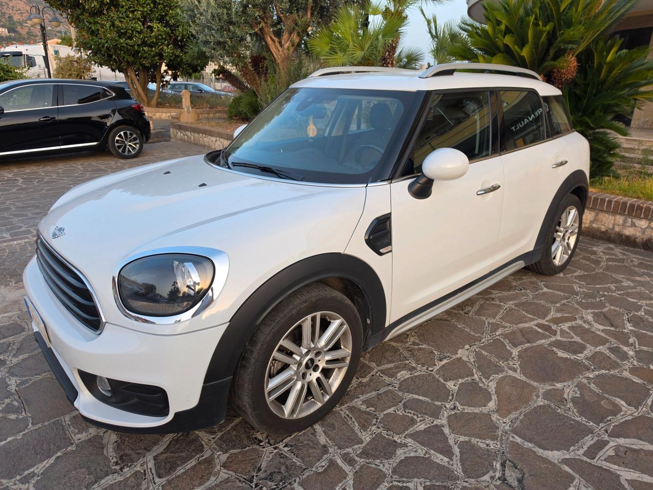 Mini Cooper Countryman 2.0 diesel automatica 150CV 65.000 km