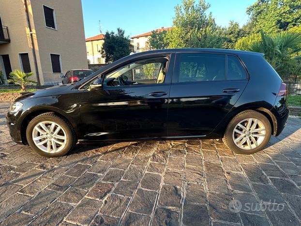 Golf 2.0 150cv dsg 12mesi garanzia