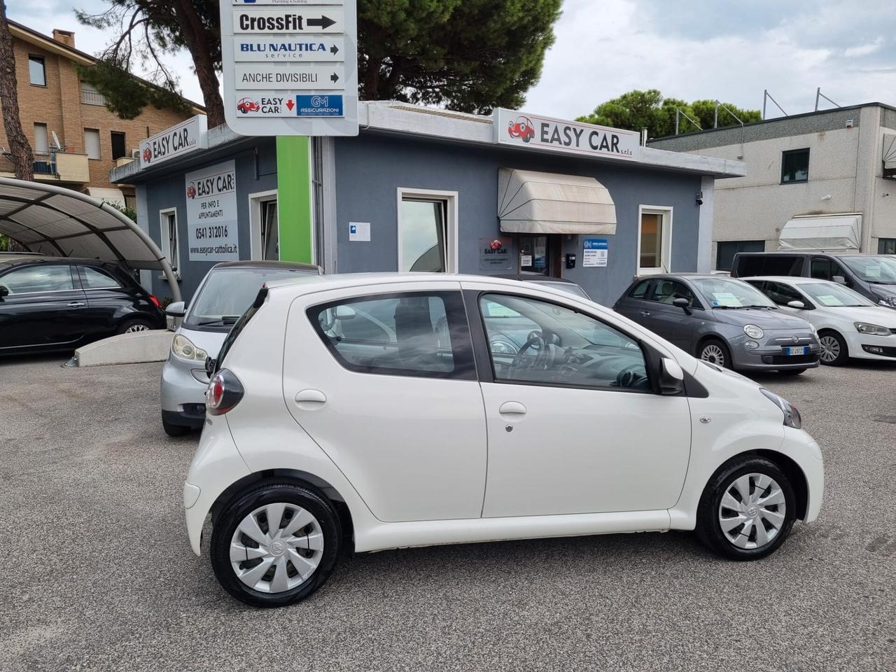 Toyota Aygo 1.0 12V VVT-i 5 porte Lounge Connect MMT