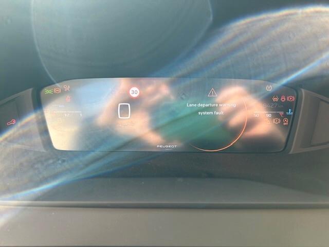 Peugeot 208 PureTech 100 Stop&Start 5 porte Allure incidentata