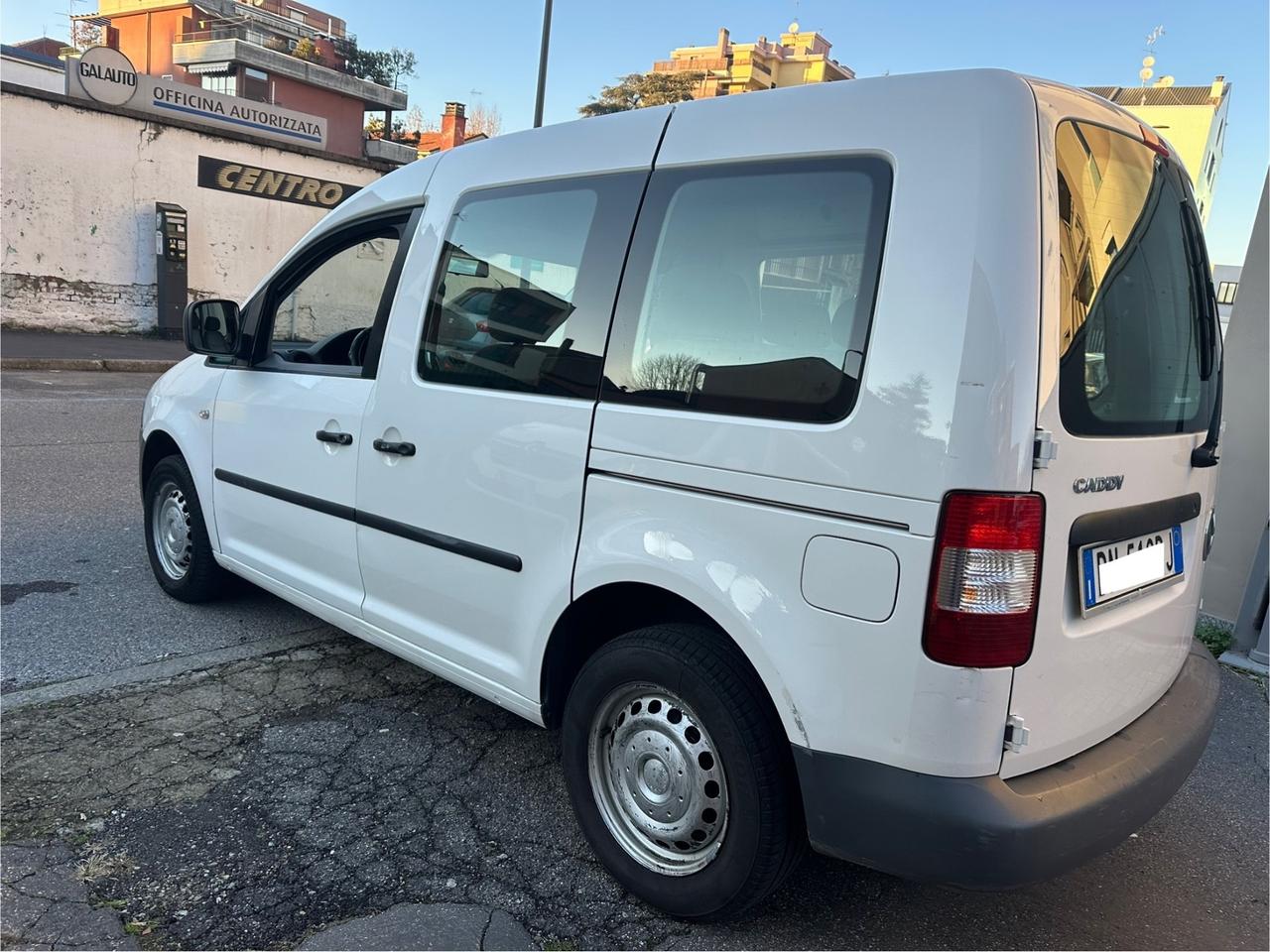 Volkswagen Caddy 1.4 4p. 5 posti Vetrato