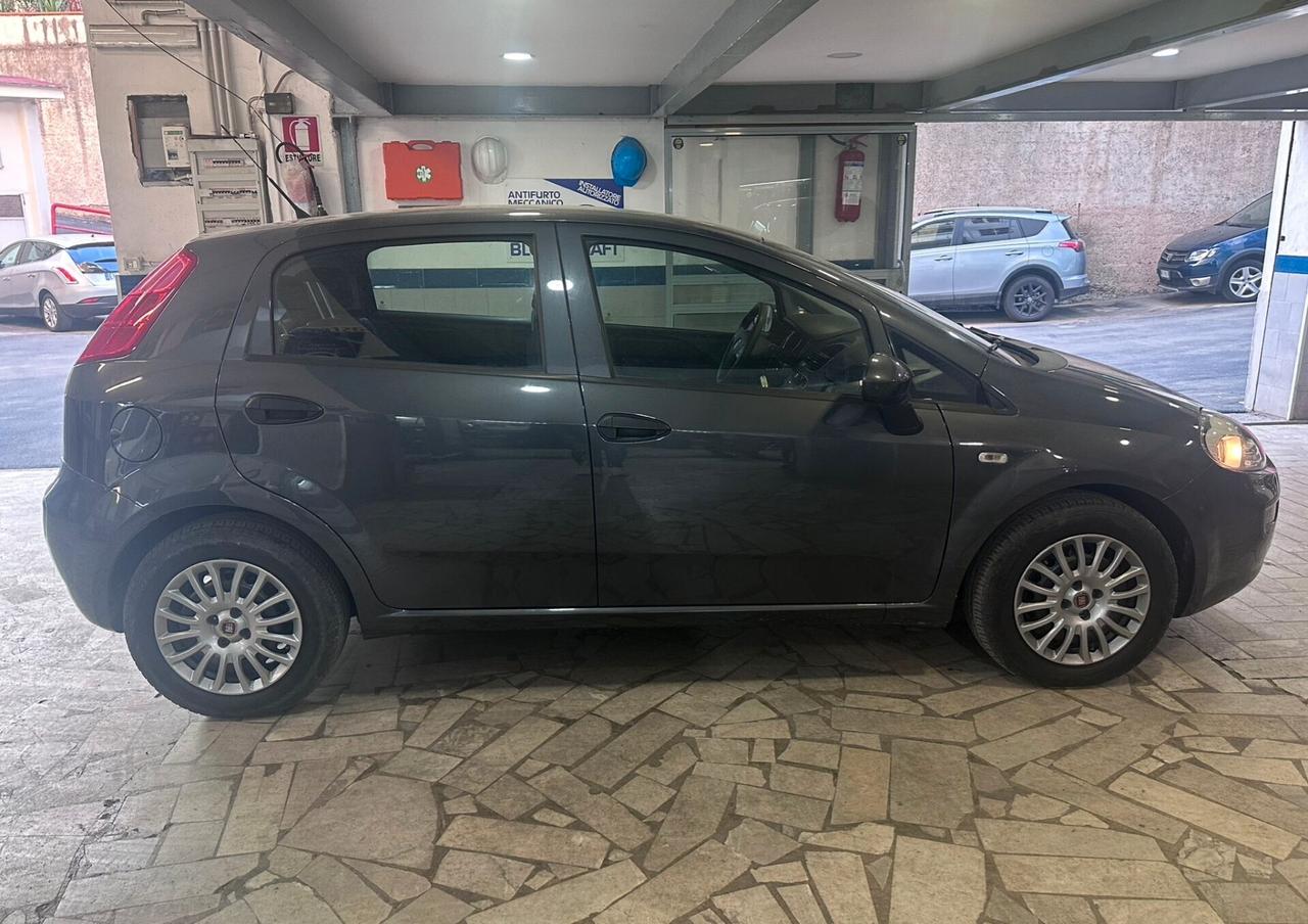 Fiat Punto 1.3 MJT II S&S 95 CV 5 porte Street