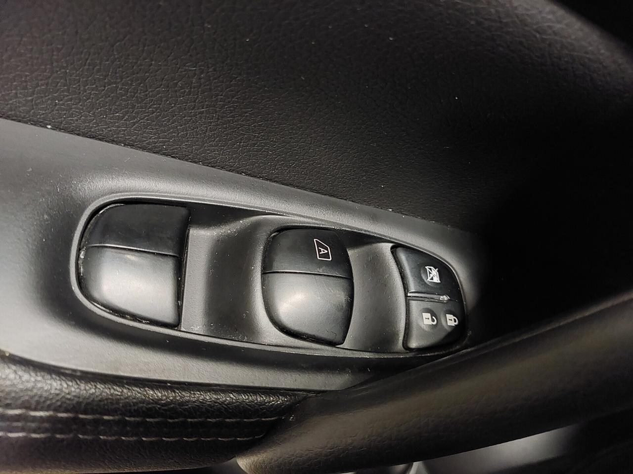 NISSAN Qashqai 2ª serie Qashqai 1.5 dCi N-Conn...