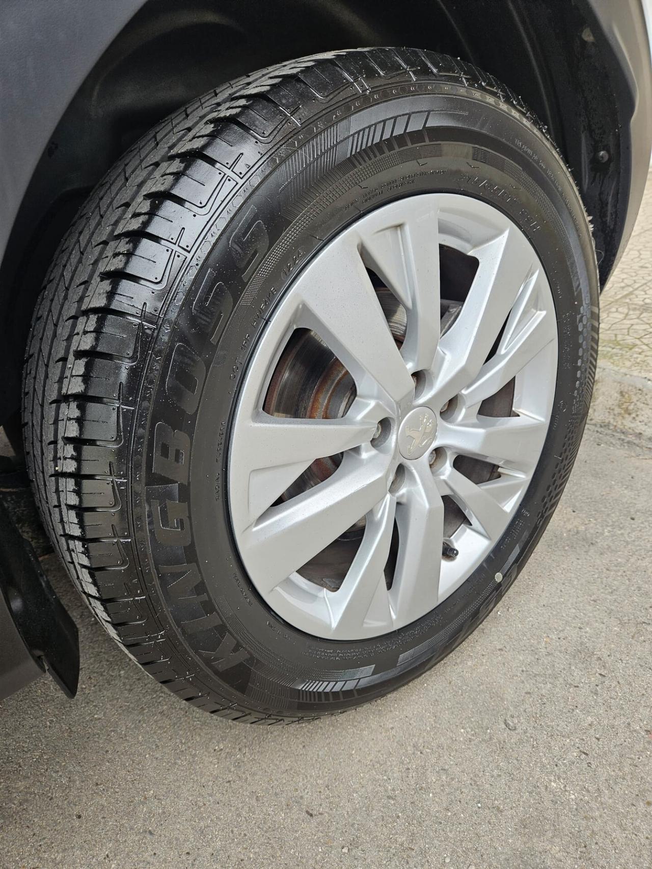 Peugeot 3008 1.6 BlueHDi 130cv AUTOMATICA FULL