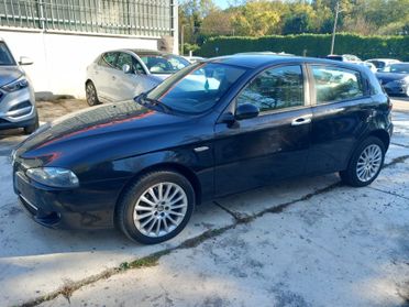 Alfa Romeo 147 1.6 16V TS (105) 3 porte Black Line