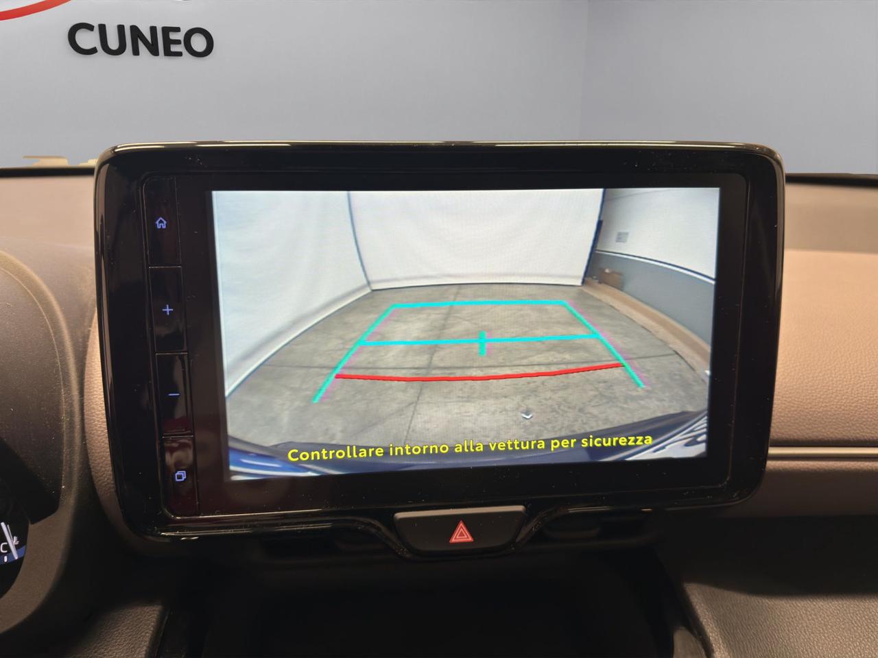 Toyota Yaris Cross 1.5h Lounge fwd 116cv e-cvt