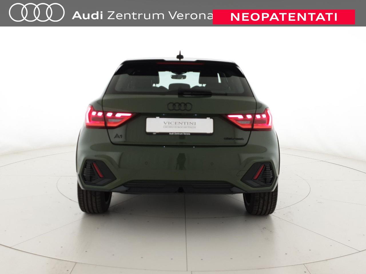 Allstreet 30TFSI 116CV S tronic Identity Contrast