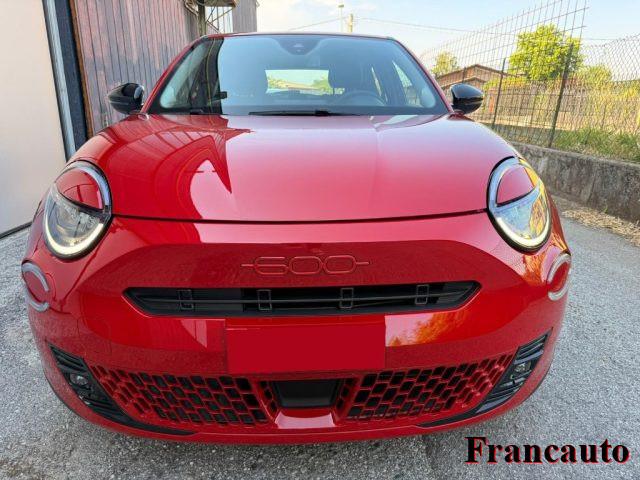 FIAT 600e Red