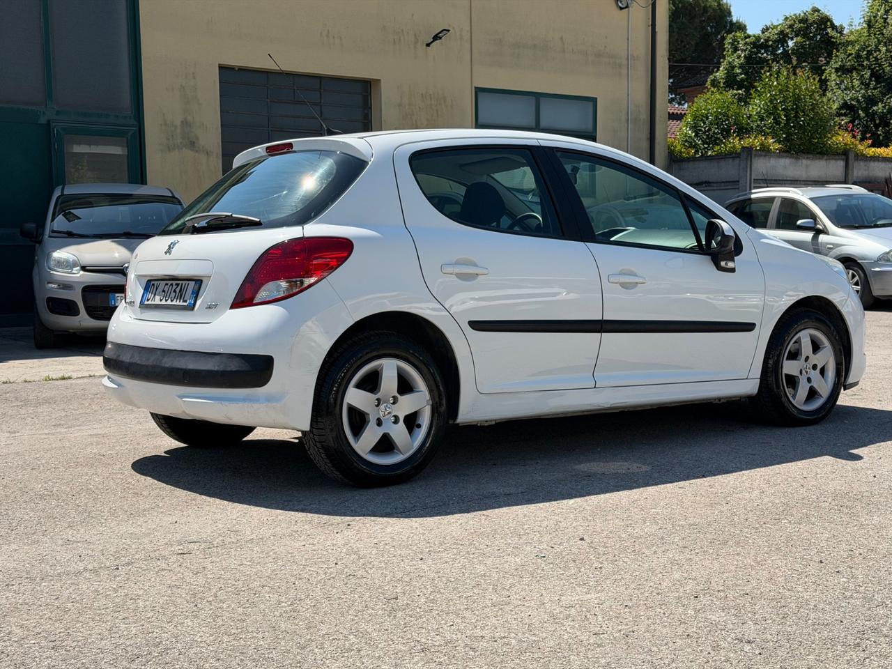 Peugeot 207 1.4 8V 75CV 5p. X Line ECO GPL