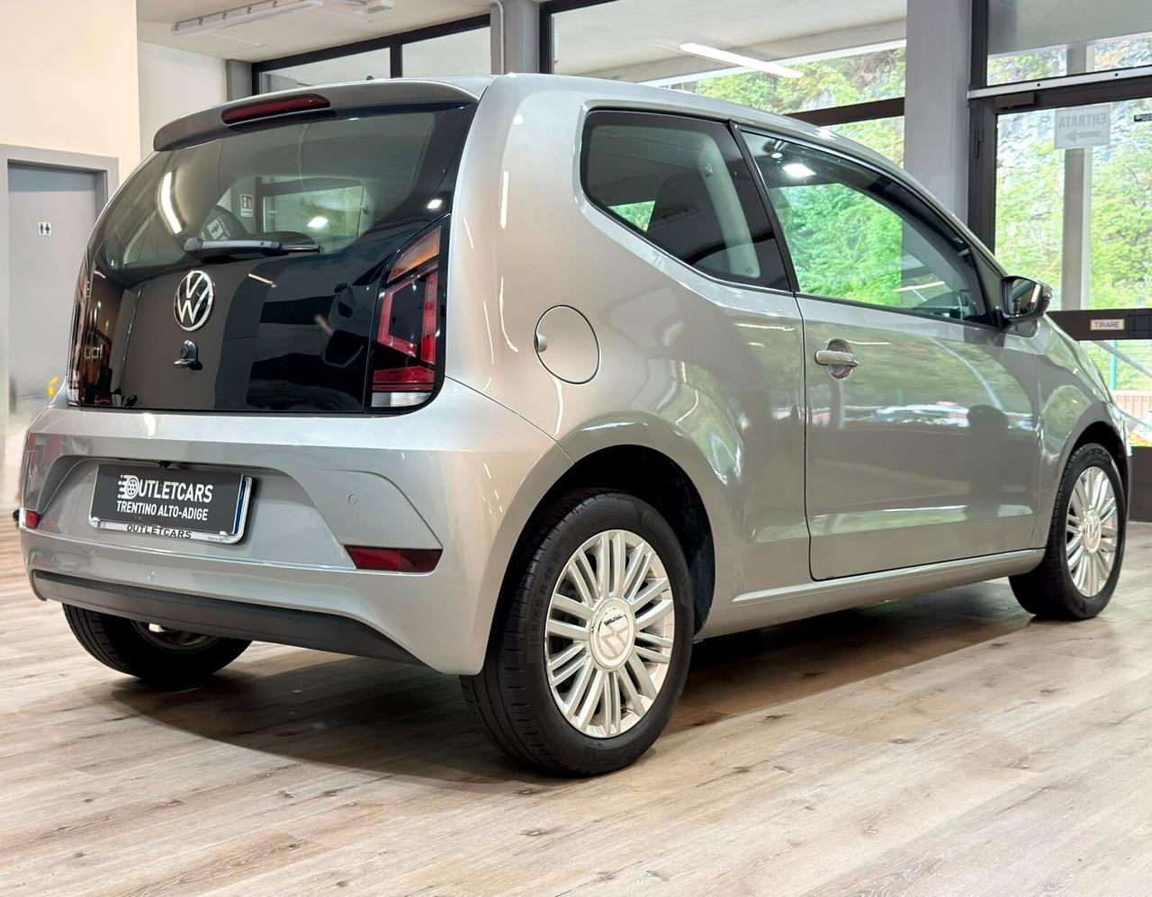 VOLKSWAGEN UP! 1.0 60cv 3p 59.000km NEOPATENTATI