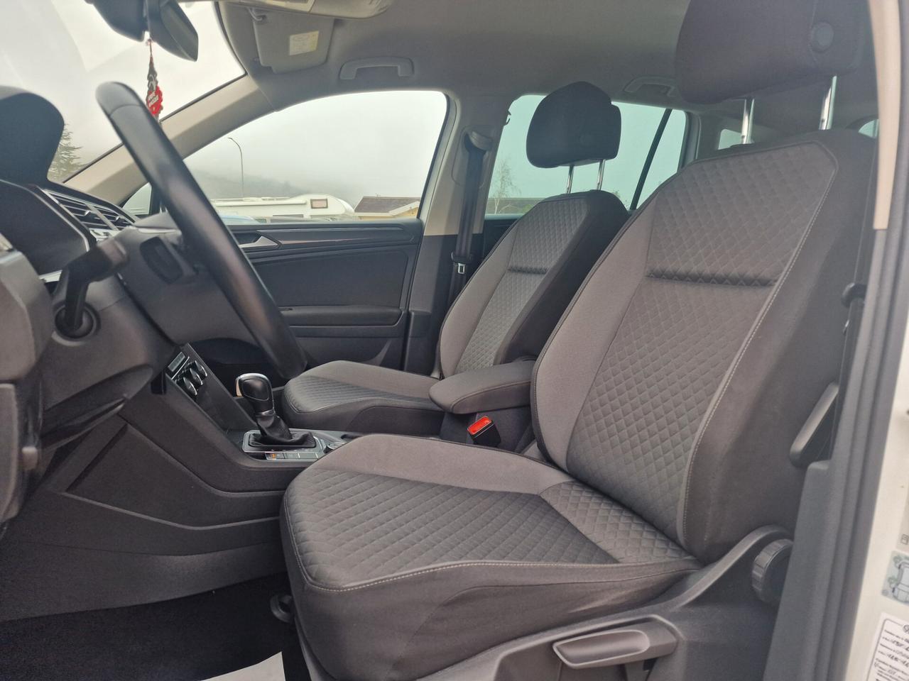 Volkswagen Tiguan 2.0 TDI SCR DSG 4MOTION Business BMT