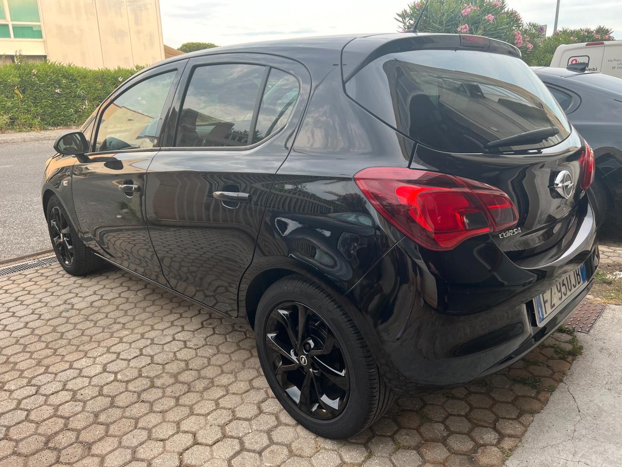 Opel Corsa 1.4 90CV GPL Tech 5 porte 120 Anniversary