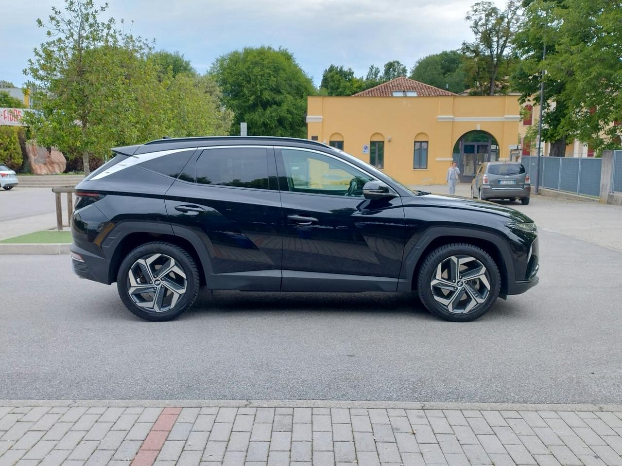 Hyundai Tucson 1.6 HEV aut.Exellence UNIPRO