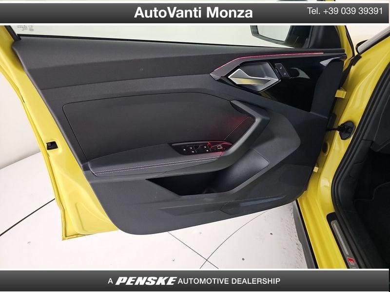 Audi A1 A1 Citycarver 30 1.0 tfsi Identity Contrast 116cv s-tronic