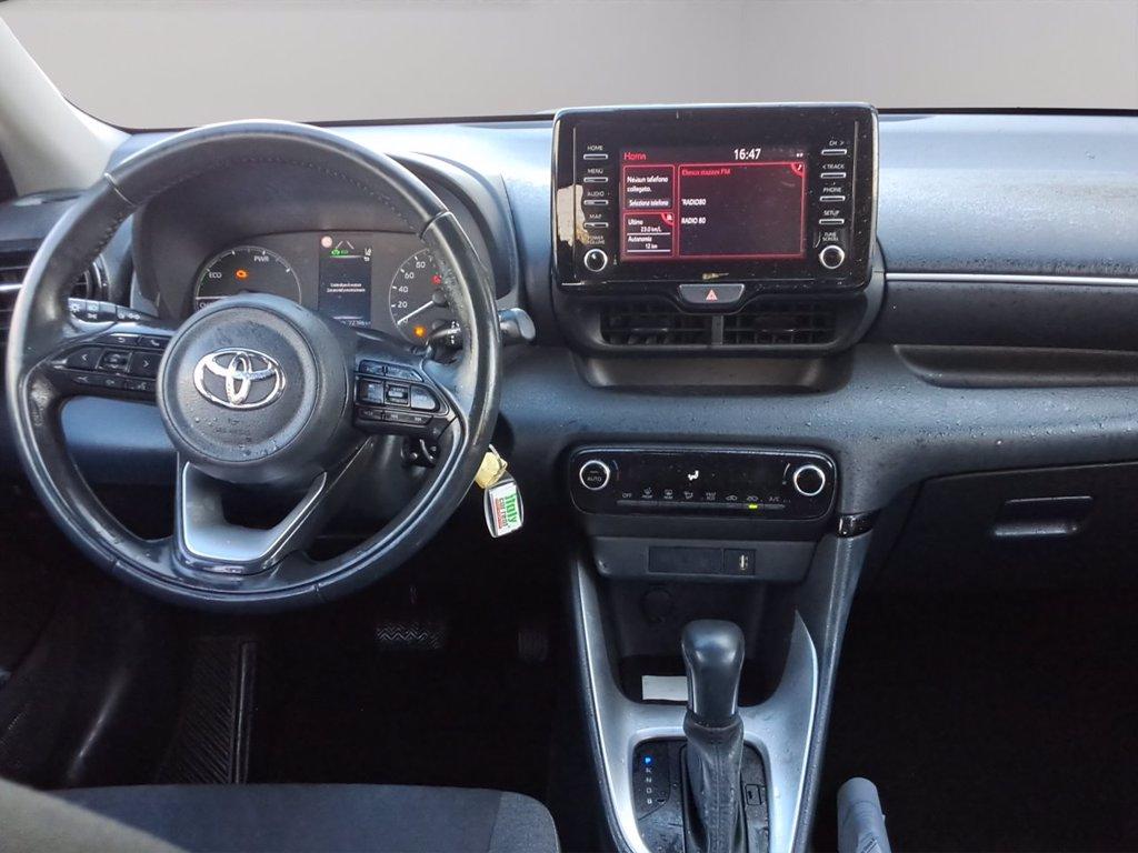 TOYOTA Yaris 1.5h active del 2023