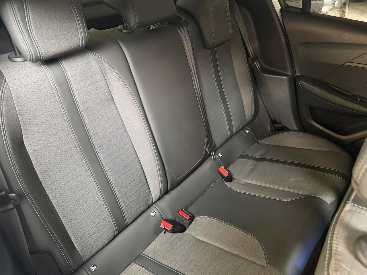 Peugeot 208 1.2 puretech 100Cv AUTOMATICA stop&start 5 porte allure