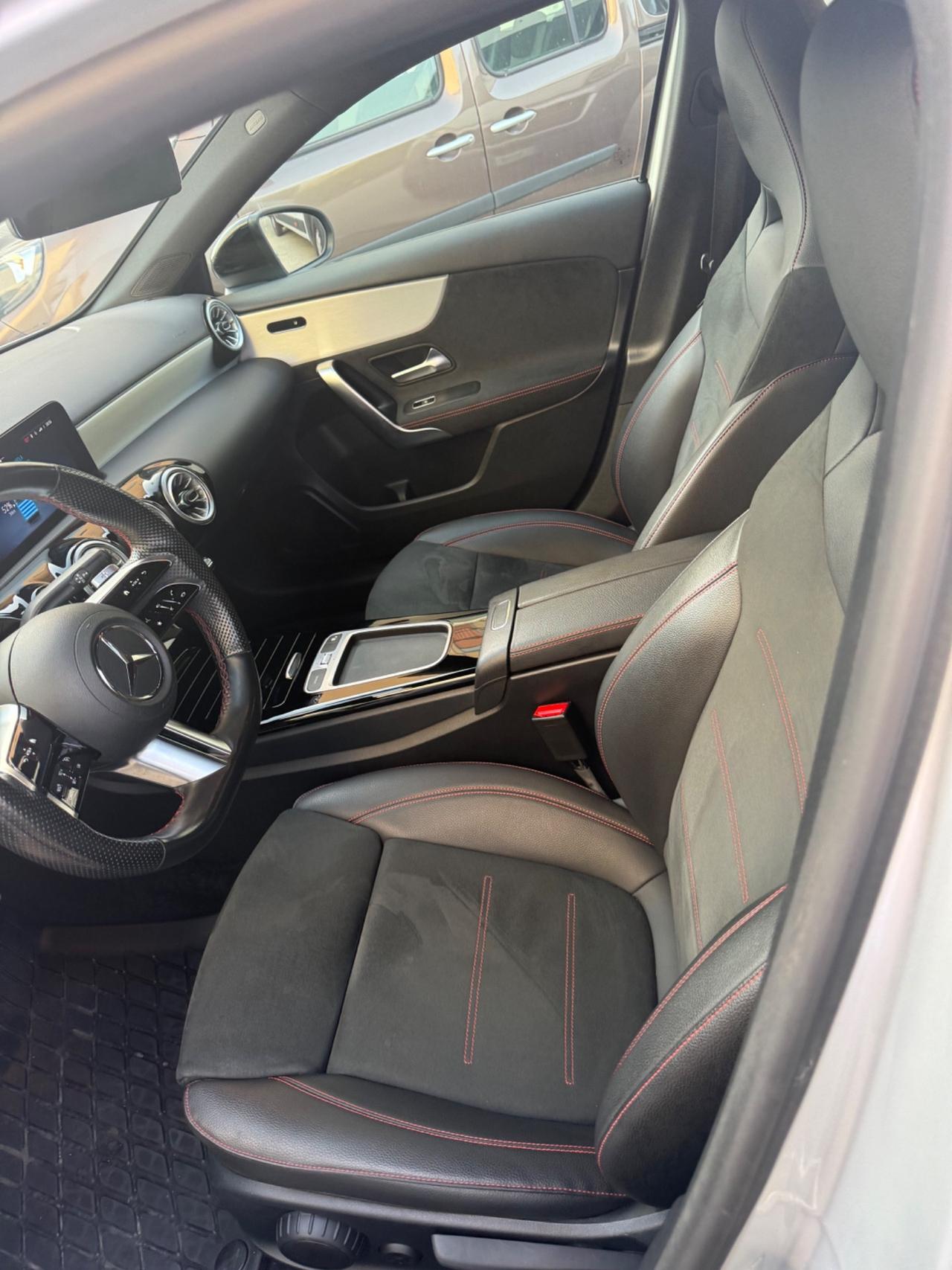 Mercedes-benz A AMG 250 e Premium Line