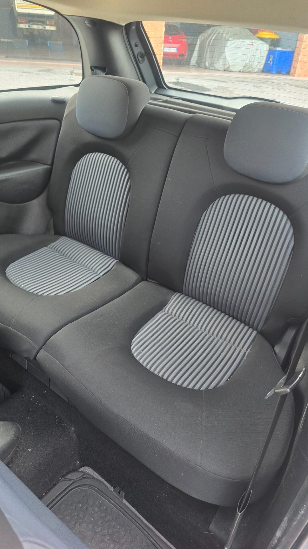 Lancia Ypsilon 1.3 MJT 90 CV Oro Giallo