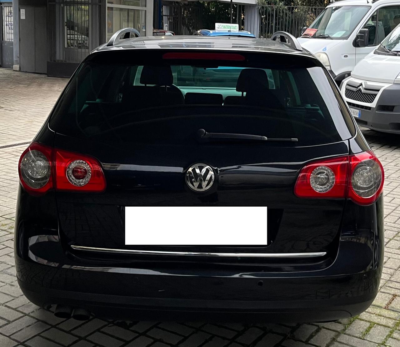 Volkswagen Passat 2.0 TDI DPF Var. DSG Highline Cambio Automatico - VOLANO DA SOSTITUIRE