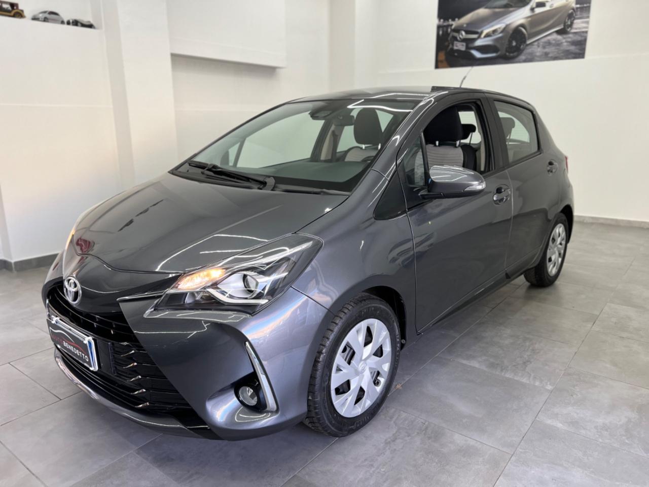 Toyota Yaris 1.0 5 porte Cool 2017