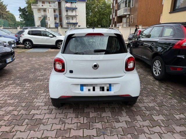 SMART ForFour EQ Prime TETTO PANORAMICO