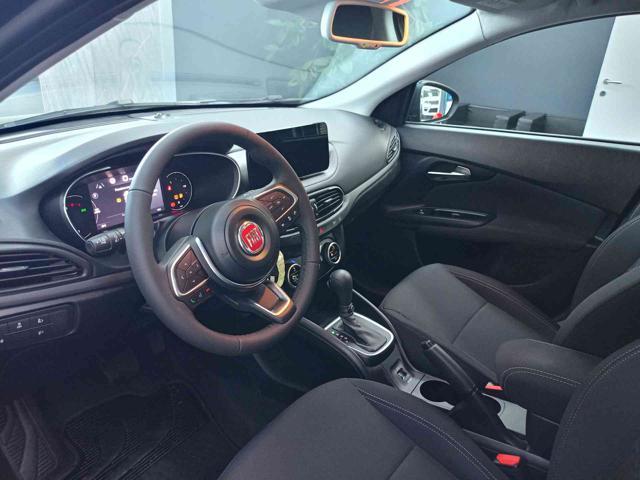 FIAT Tipo 1.5 Hybrid DCT 5 porte Cross