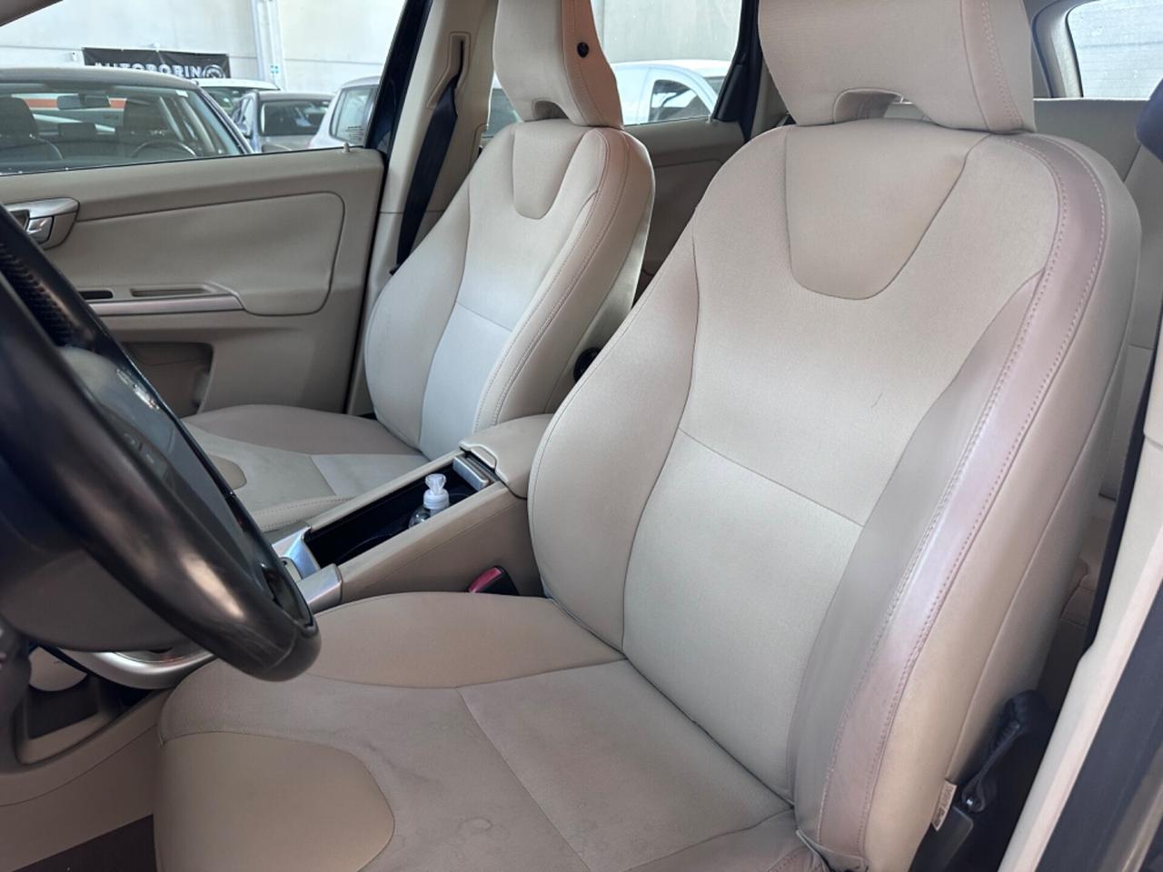Volvo XC 60 XC60 2.4 D Momentum