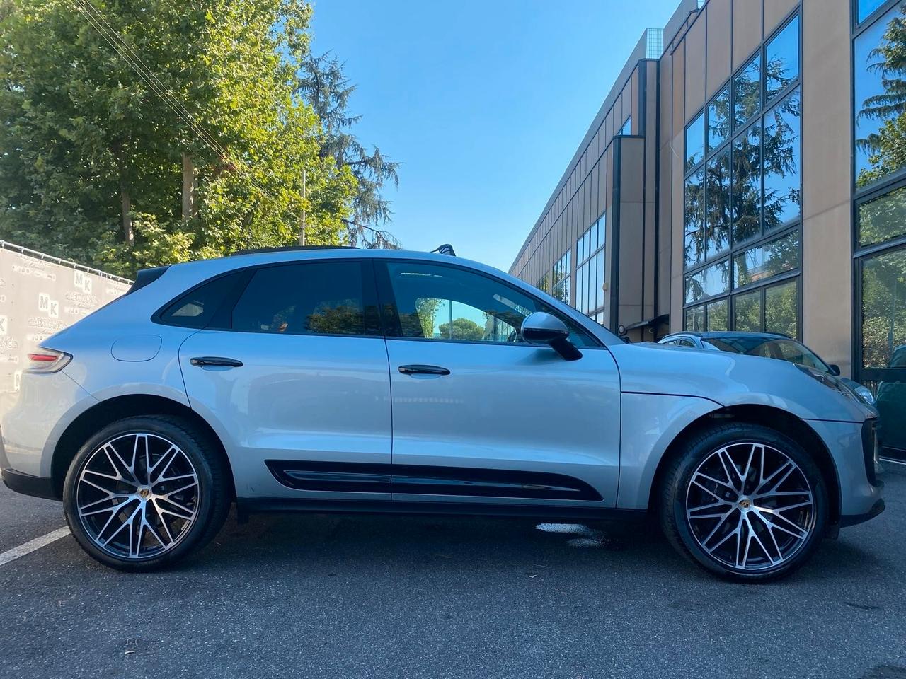 Porsche Macan 2.0 T -TETTO-CRONO- 21"-CAMERA-GARANZIA