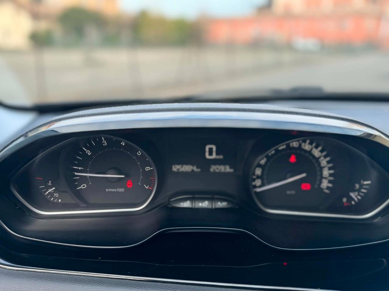 Peugeot 208 PureTech 2019 1.2 Benz 5 porte Allure