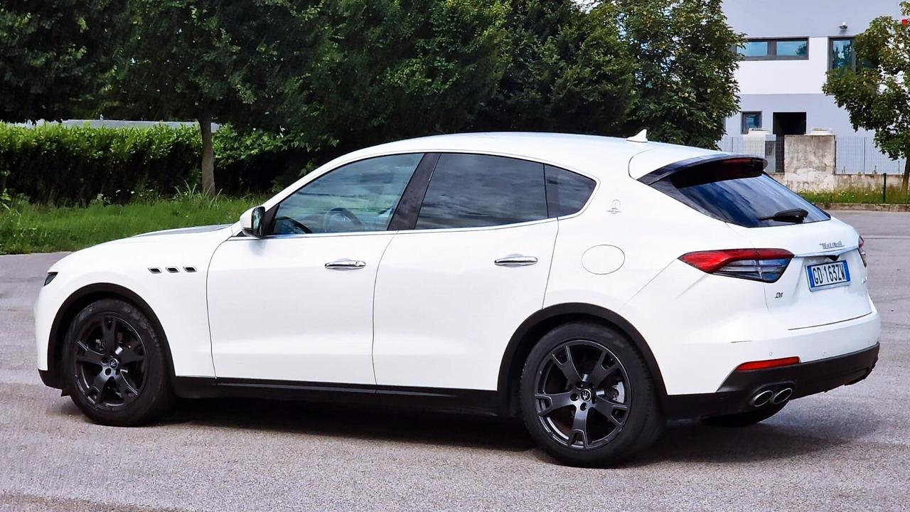 MASERATI Levante 3.0 V6 350 CV Q4 Iva esposta