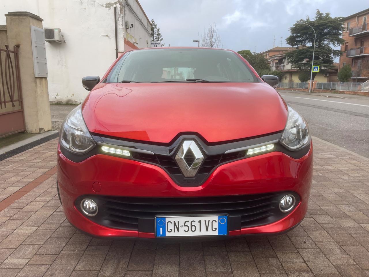 Renault Clio 1.2 75CV GPL 5 porte Costume National