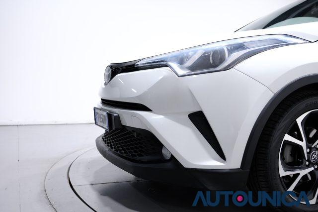 TOYOTA C-HR 1.8 HYBRID E-CVT STYLE