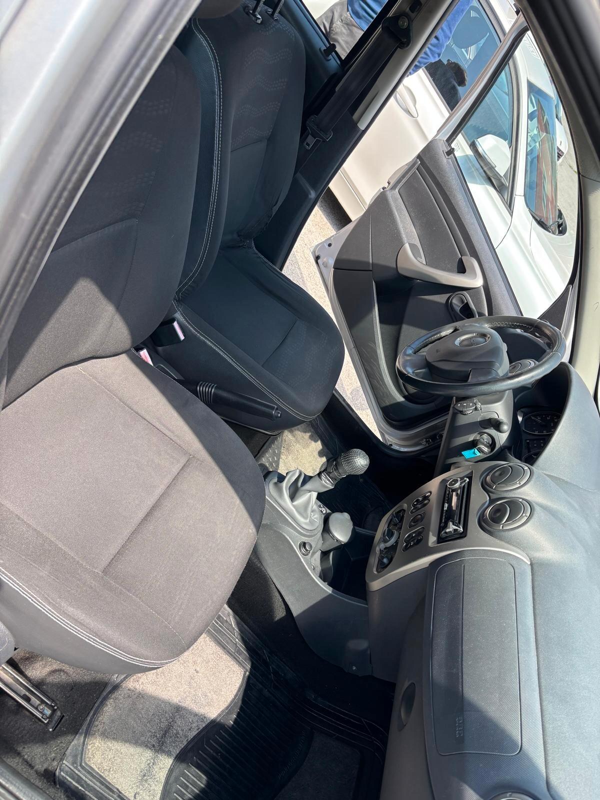 Dacia Sandero 1.4 8V GPL Ambiance