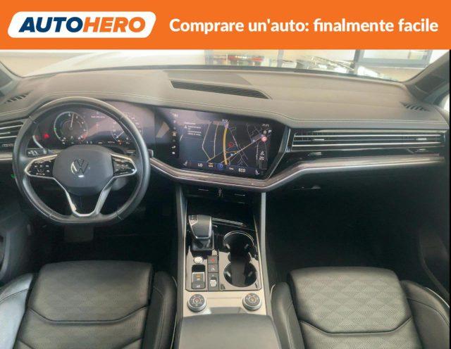 VOLKSWAGEN Touareg 3.0 V6 TSI eHybrid Elegance