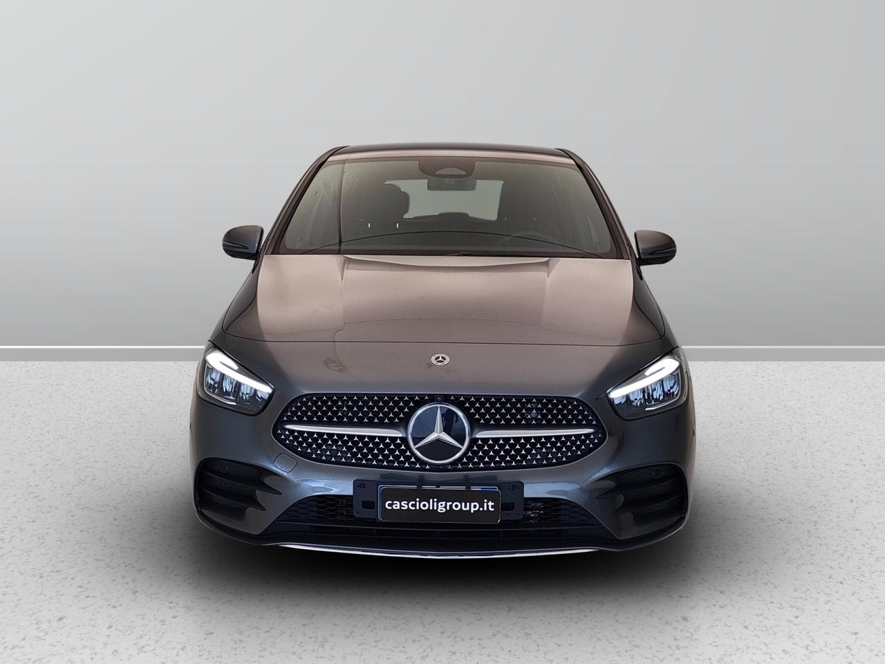 Mercedes-Benz Classe B - W247 2023 - B 180 d AMG Line Advanced Plus auto